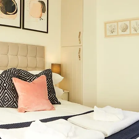 Sea View Serenity, Breath Taking Sea View Sleeps 4, Yorkshire Coast Holiday Lets Scarborough Exterior photo