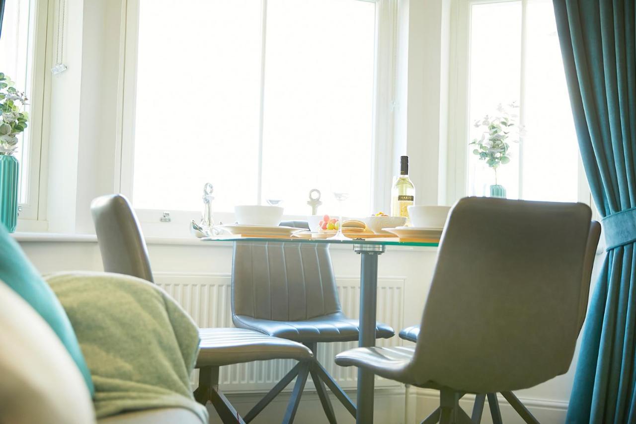 Sea View Serenity, Breath Taking Sea View Sleeps 4, Yorkshire Coast Lets Апартаменты Скарборо