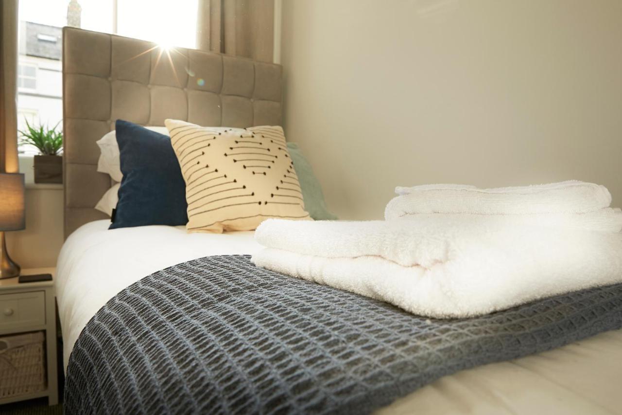 Sea View Serenity, Breath Taking Sea View Sleeps 4, Yorkshire Coast Lets Апартаменты *